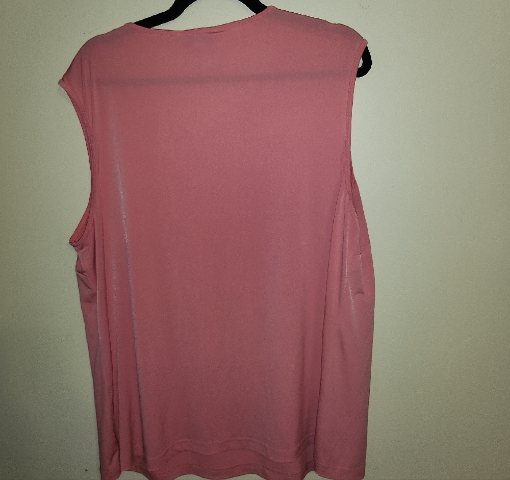 Southern Lady Coral Sleeveless Top - Picture 3 of 4